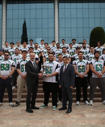 Pamukkale Horozları madalyalarını aldı