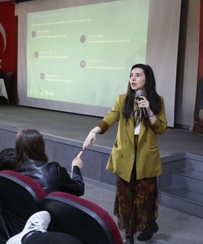 Denizli'de “Dijital Amnezi” konuşuldu