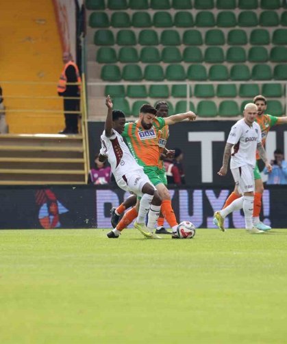 Trabzonspor Alanya deplasmanından çıkamadı