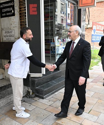 Vali Köşger, esnafla buluştu