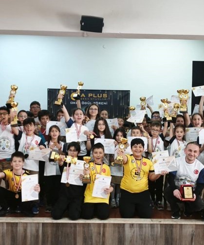 Zekâ oyunlarında kürsüye çıktılar