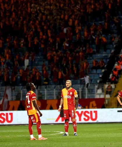 Şampiyon Galatasaray sezonu mağlubiyetle tamamladı
