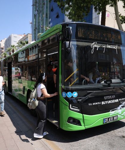 Öğrenciler yolda, aileler çaresiz kalmadı