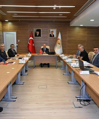 Denizli’de Okul Çevresi ve Güvenliği İl Yürütme Kurulu Toplantısı gerçekleştirildi