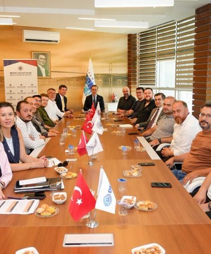 Başkan Kasapoğlu'ndan yazılım ve sanayi için güç birliği mesajı