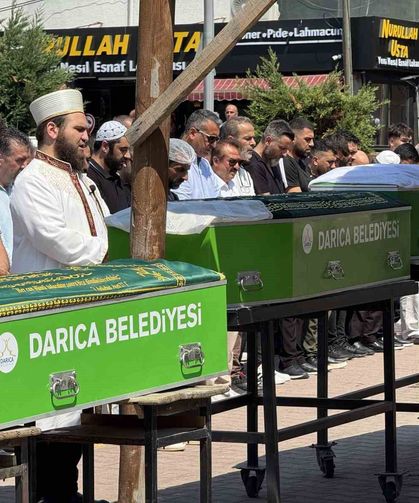 3 kardeşin tabutları yan yana dizildi