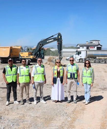 Merkezefendi'de akıllı kavşak ve üst yapı çalışmaları devam ediyor