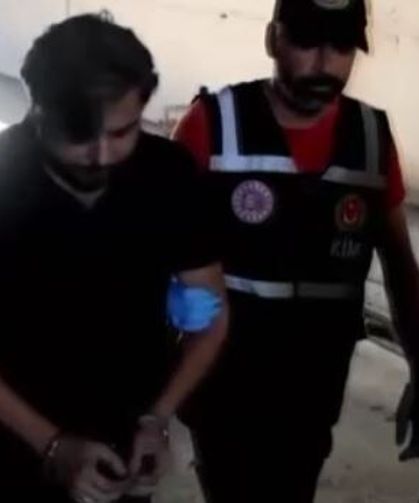 YouTuber Arif Kocabıyık yurt dışına çıkmaya çalışırken yakalandı
