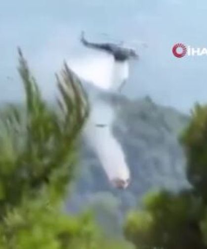 Yunanistan’da iki yangın söndürme helikopteri havada çarpıştı