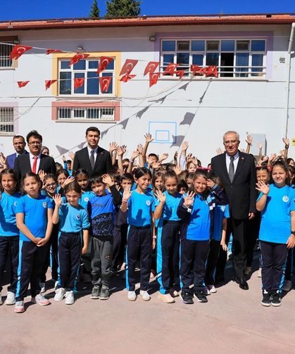 Çameli'de 2026-2027 eğitim öğretim yılı düzenlenen törenle başladı