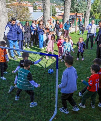 Çameli’de minikler ve aileleri geleneksel oyunlarda yarıştı