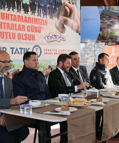 Başkan Tatık, Tavaslı muhtarlarla bir araya geldi
