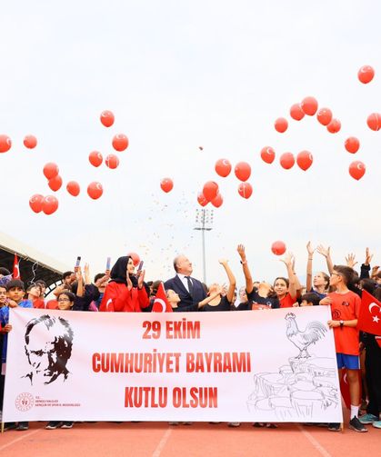 Merkezefendi’de rekor katılımlı Cumhuriyet koşusu