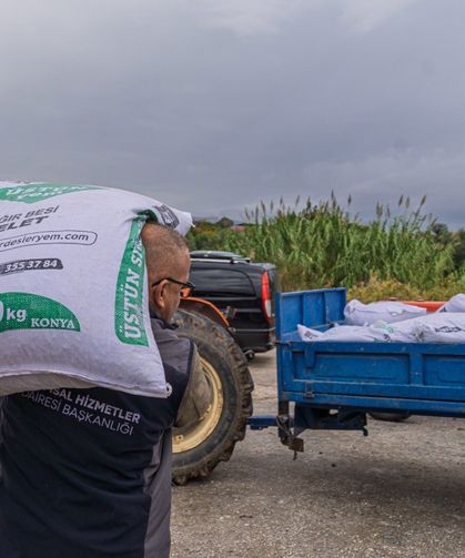 Meraları yanan çiftçiye kış öncesi destek