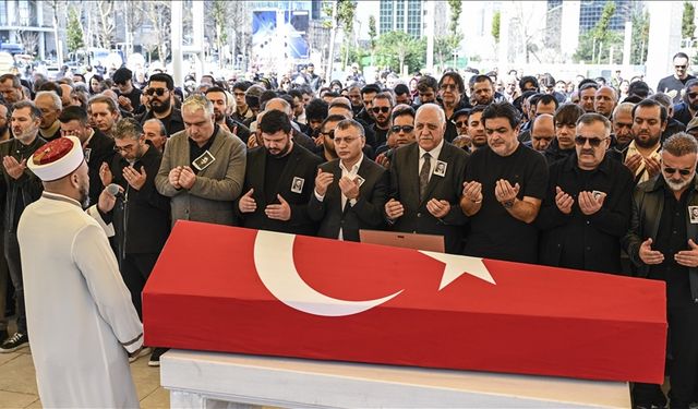 Oyuncu Şinasi Yurtsever İstanbul'da defnedildi