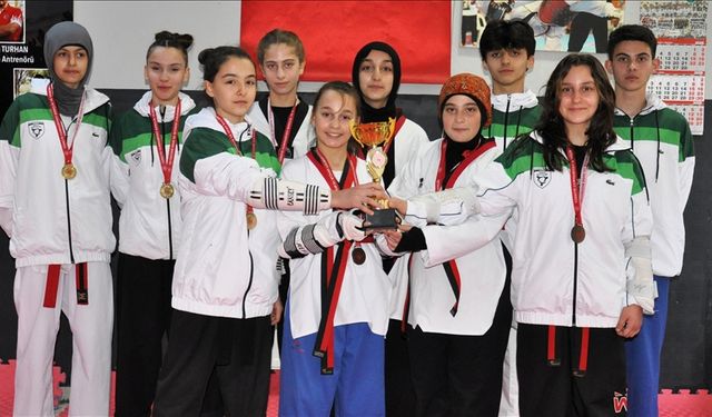 Yeşilayın başarılı sporcu kızlarının hedefi milli formayı giymek