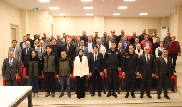 Çal’da Orman Yangınlarıyla Mücadele ve Koordinasyon Toplantısı Yapıldı