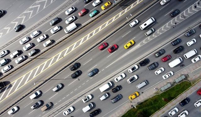 Trafiğe martta 195 bin 682 aracın kaydı yapıldı