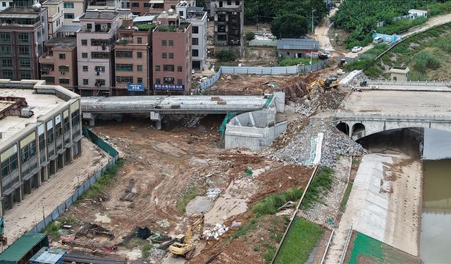 Çin'de şiddetli yağışların yol açtığı afetlerde 10 kişi öldü, 33 kişi kayboldu