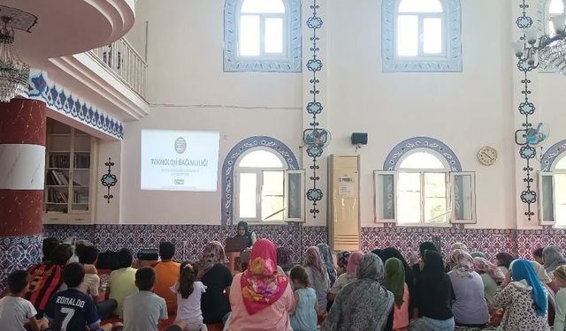 Kur’an kursu öğrencilerine bilinçlendirme seminerleri