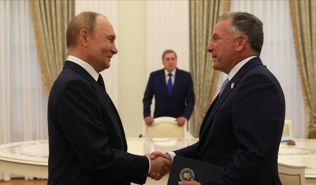 Putin, Trump'ın temsilcisi Witkoff ile Moskova'da bir araya geldi
