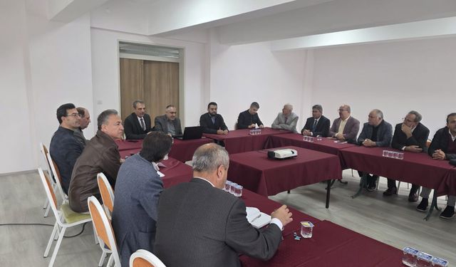 Özel proje uygulayan okullar değerlendirme toplantısında bir araya geldi