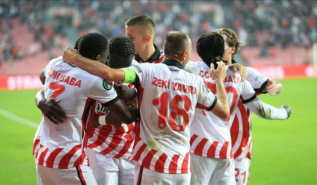 Samsunspor, Süper Lig'de yarın Alanyaspor'u konuk edecek