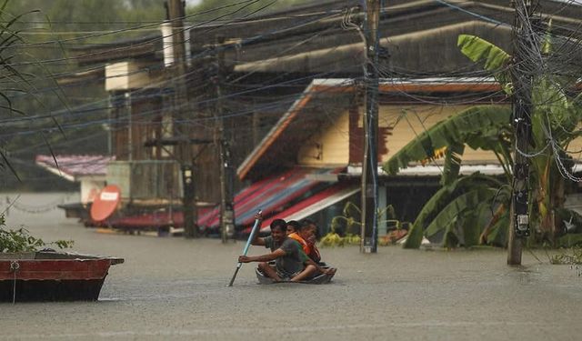 Tayland'ın güneyini vuran sel felaketinde can kaybı 162'ye yükseldi