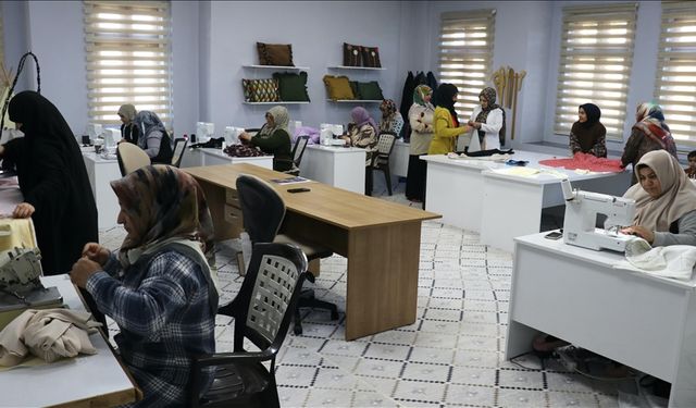 Yazın yaylada çalışan kırsaldaki kadınlar kışın da kurslarda meslek ediniyor