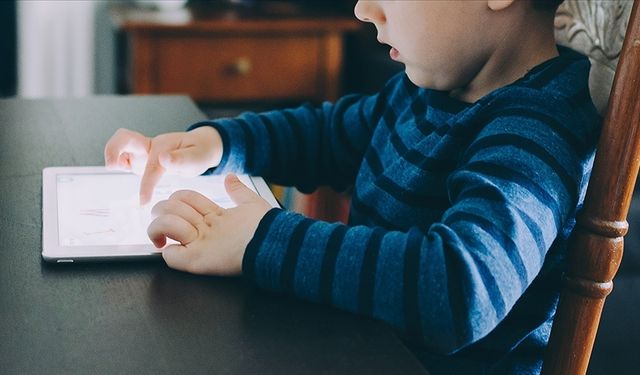 Dinç'ten, dijital bağımlılıklara karşı ortak sorumluluk çağrısı