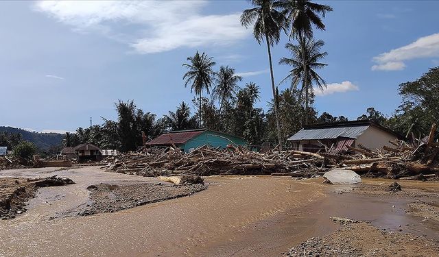 Kızılhaç, Asya'da selden etkilenen ülkelerde yaraları sarmaya çalışıyor