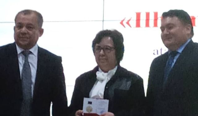 PAÜ’lü Akademisyene Türk dünyasından ödül