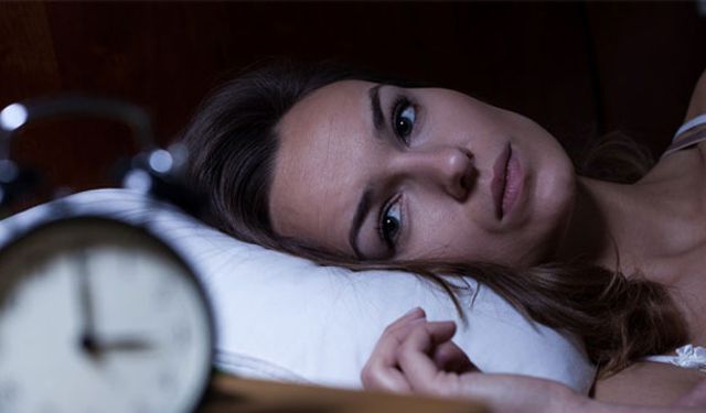 Kronik uyku yoksunluğu alzheimera yol açabilir