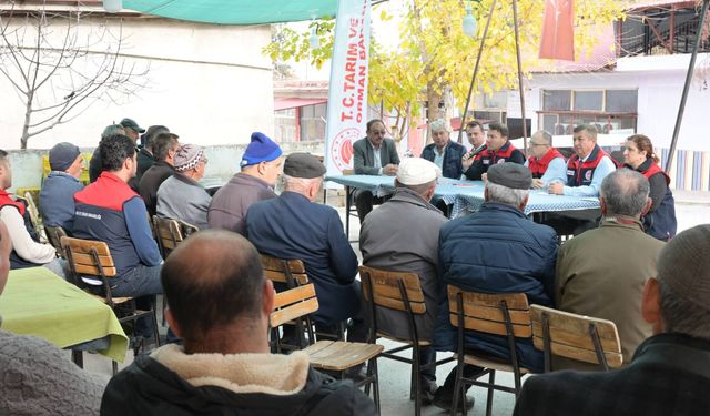 Müdür Zayim, Çardak’ta üreticilerle buluştu