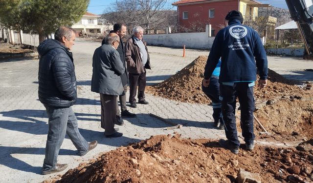 Bekilli’de altyapı çalışmaları sürüyor! Başkan Demir sahada…