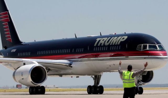 Davos'a giden Trump'ın uçağı arızalandı! Havada panik anları...