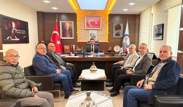 Demokrat Parti heyeti Kadir Tatık’ı ziyaret etti