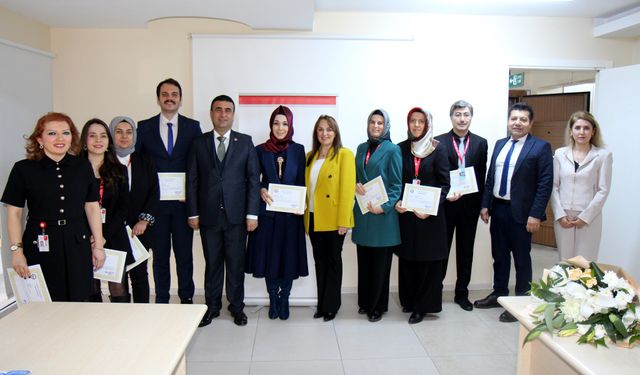 Pamukkale İlçe Sağlık Müdürlüğü çalışanlarına başarı belgesi