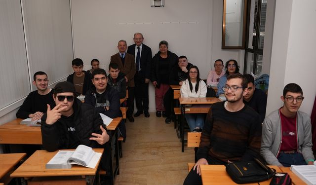 250 engelli adaya EKPSS desteği