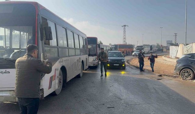 Suriye'de çatışma! YPG/SDG, tahliye otobüslerine ateş açtı...