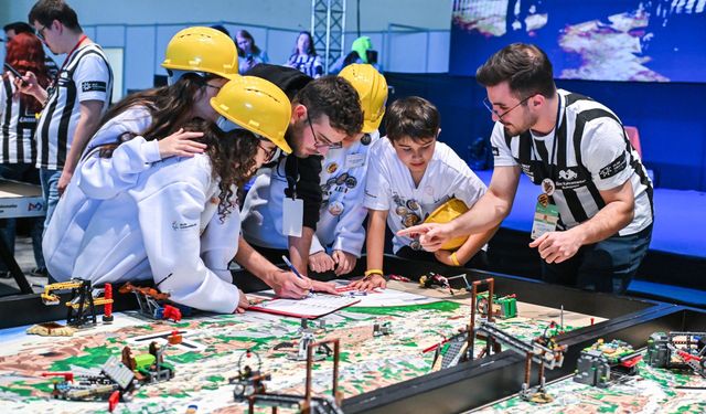 Bilim Kahramanları Fuar İzmir'de buluştu