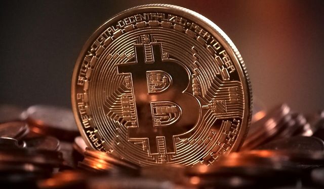 Bitcoin'de hedef 300 bin dolar! ABD'li finans devi açıkladı