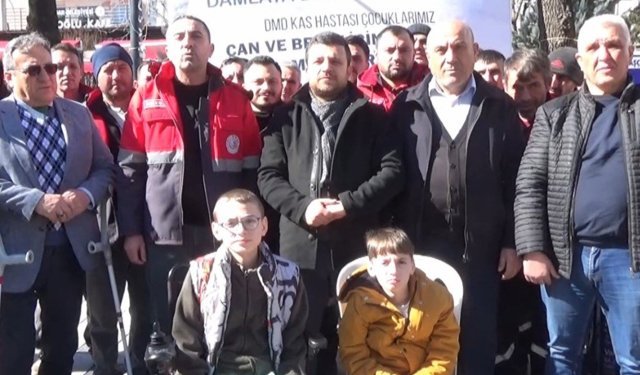 Uşak Belediyesi personeli, hasta iki kardeş için harekete geçti