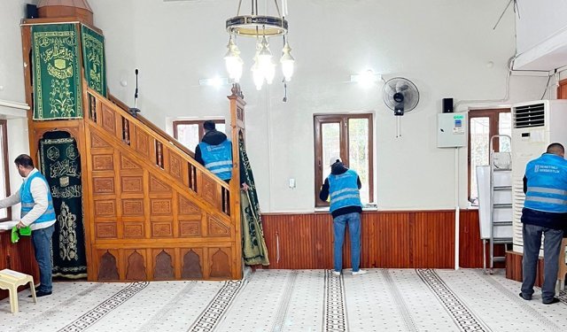 Yükümlülerden camilere 'Ramazan' bakımı