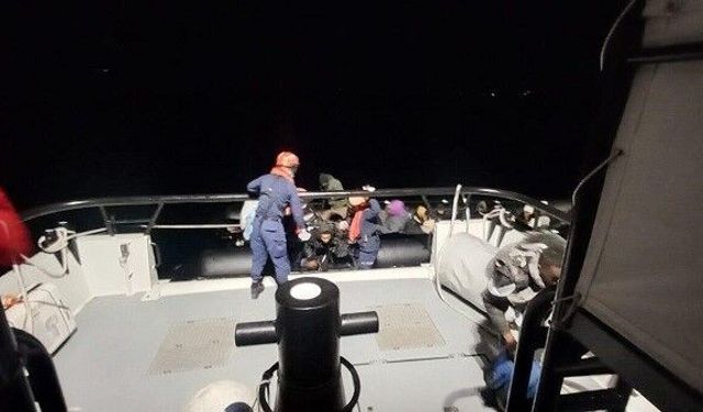 Libya açıklarında göçmen botu battı: Onlarca kişi kayıp