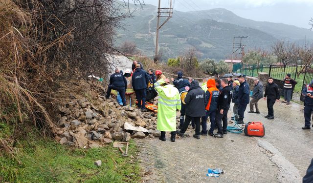 Manisa'da aşırı yağmur can aldı! Eski muhtar istinat duvarının altında...
