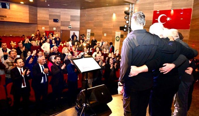 Yaşar Kemal, Manisa’da anıldı