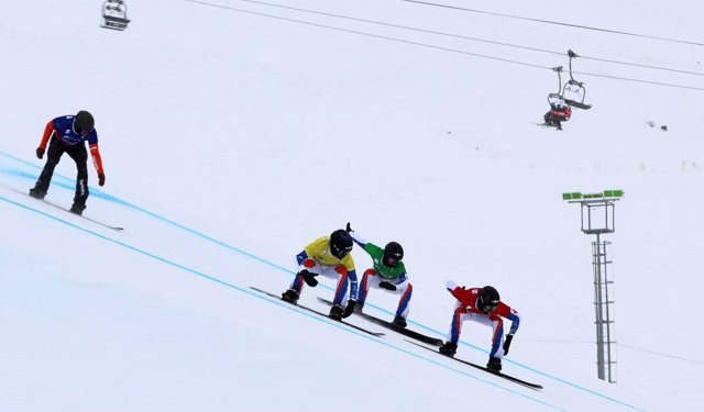 Dünya’nın yıldızları Palandöken’de yarışıyor