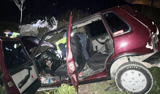 Otomobil şarampole yuvarlandı: 4 yaralı