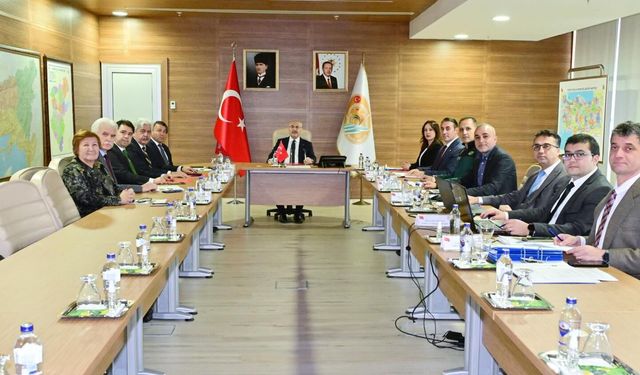 Denizli’de kritik toplantı; Tarım ve su yönetimi masaya yatırıldı